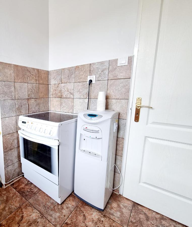 Hostel Primax Poznan Ngoại thất bức ảnh